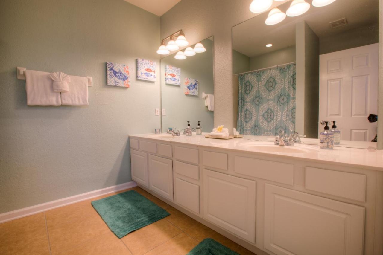 Cozy Townhome In Vista Cay Resort W Garage คิสซิมมี ภายนอก รูปภาพ